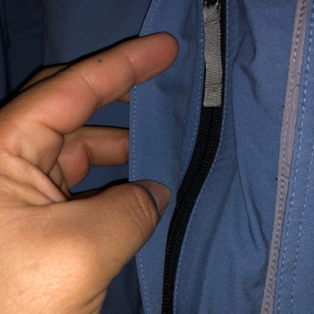 Rain jacket - Picture 2 of 4